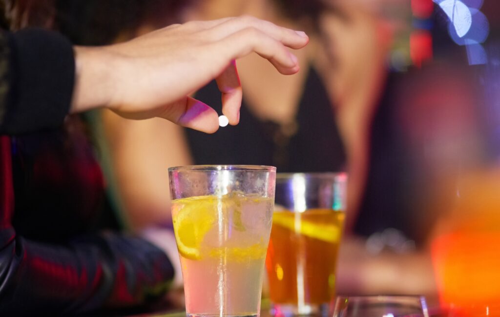 uk-drink-spiking-laws-to-be-“modernised”-as-campaigners-call-for-specific-criminal-offence