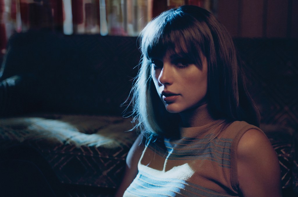 taylor-swift-leads-artist-100-chart-for-a-record-extending-90th week