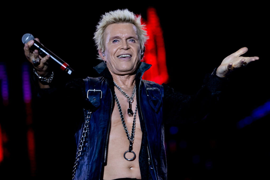 billy-idol-admits-hall-of-fame-induction-‘would-be-incredible’