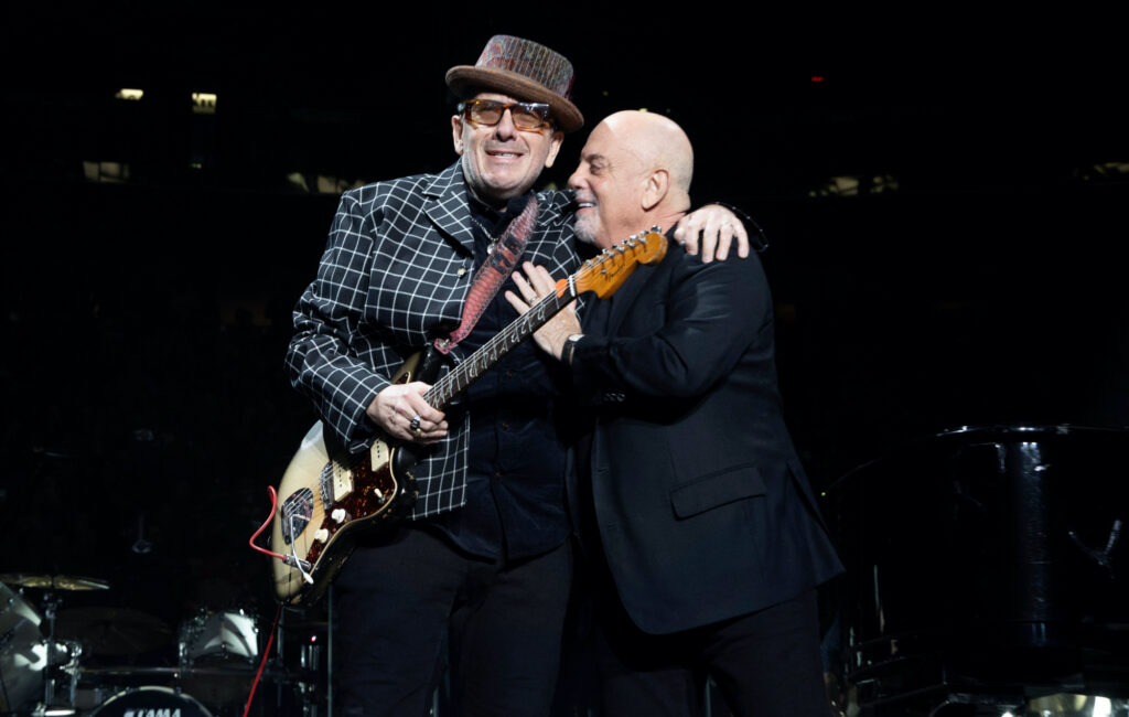 watch-elvis-costello-join-billy-joel-for-‘pump-it-up’-and-‘allentown’-at-madison-square-garden