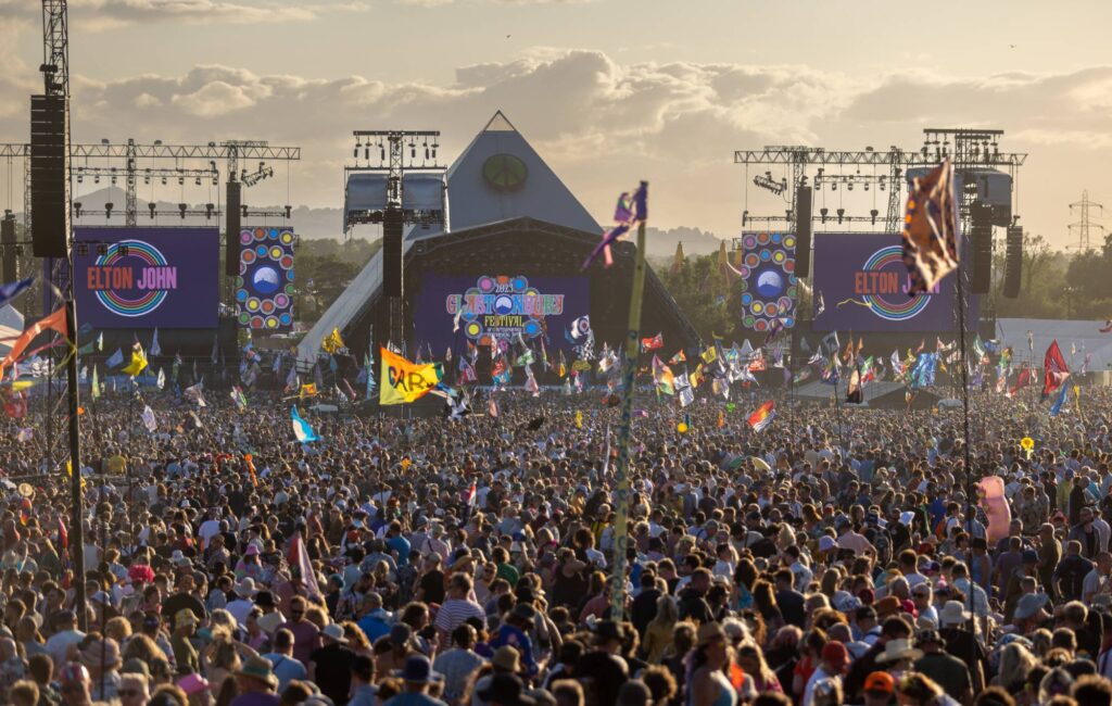 glastonbury-“well-planned”-but-needs-more-toilets-and-crowd-control-for-2024,-says-council