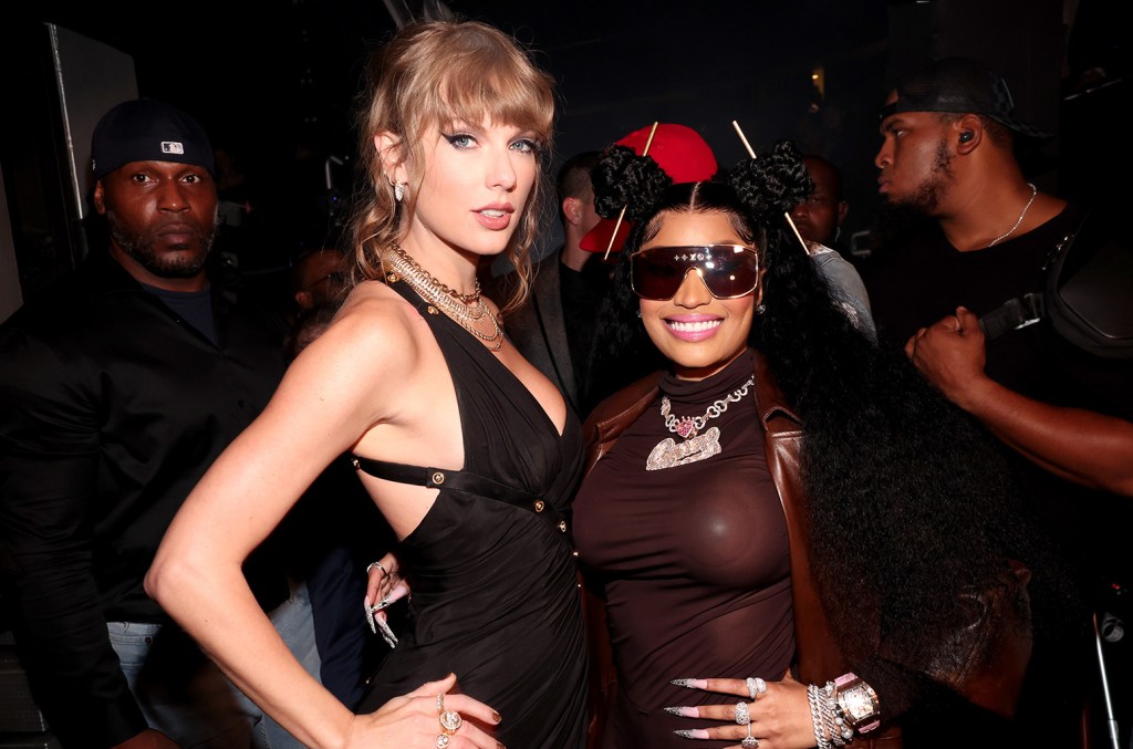 nicki-minaj-says-she’d-collaborate-with-taylor-swift-‘in-a-heart beat’