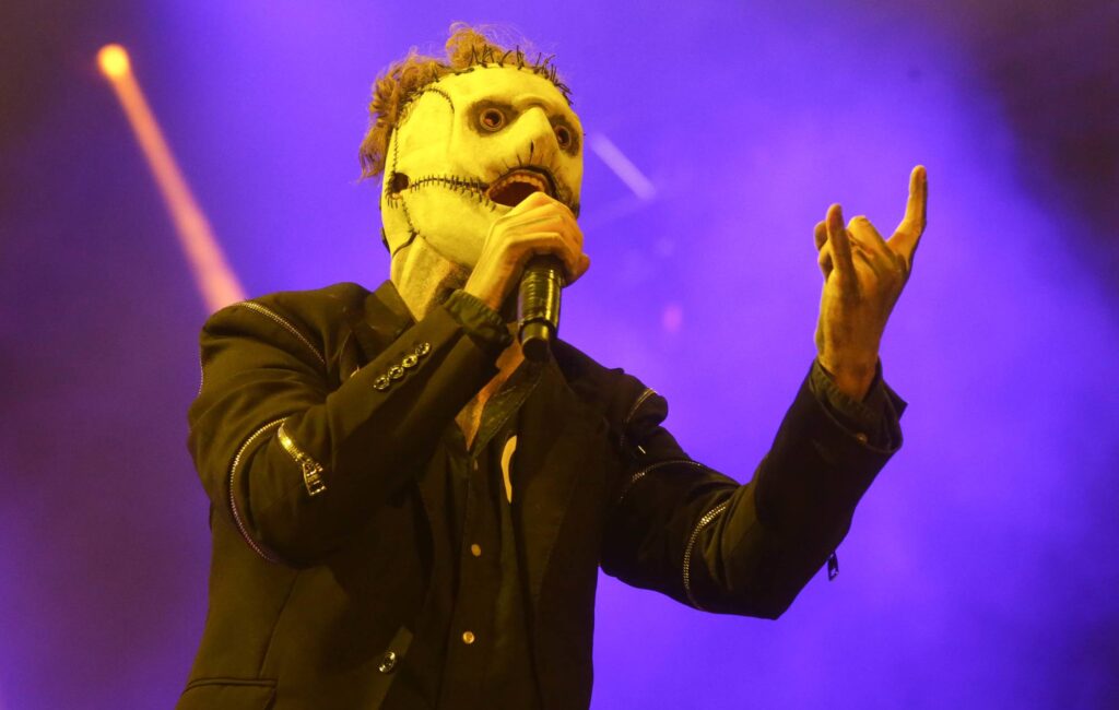 former-slipknot-singer-anders-colsefni-announces-first-painface-gig-since-2015-–-with-corey-taylor-in-attendance