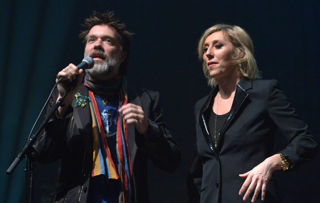 watch-rufus-&-martha-wainwright-cover-sufjan-stevens-on-‘the-tonight-show’