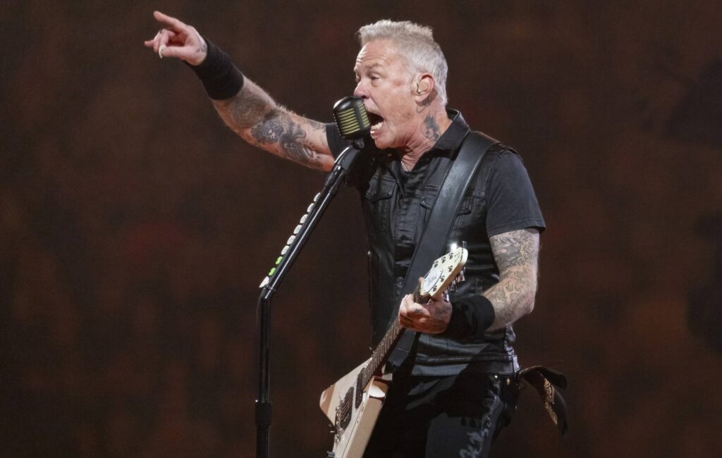 metallica’s-james-hetfield-says-2024-will-be-about-“continuing-to-try-and-improve-myself”