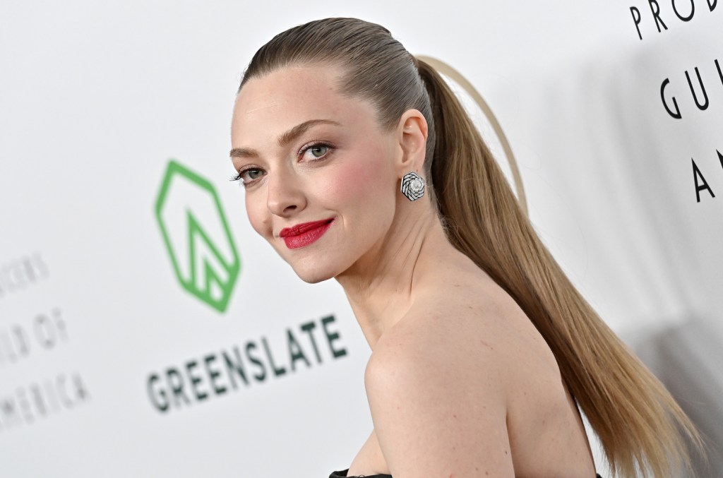 amanda-seyfried,-will-ferrell-&-more-set-to-present-on-2024-golden globes