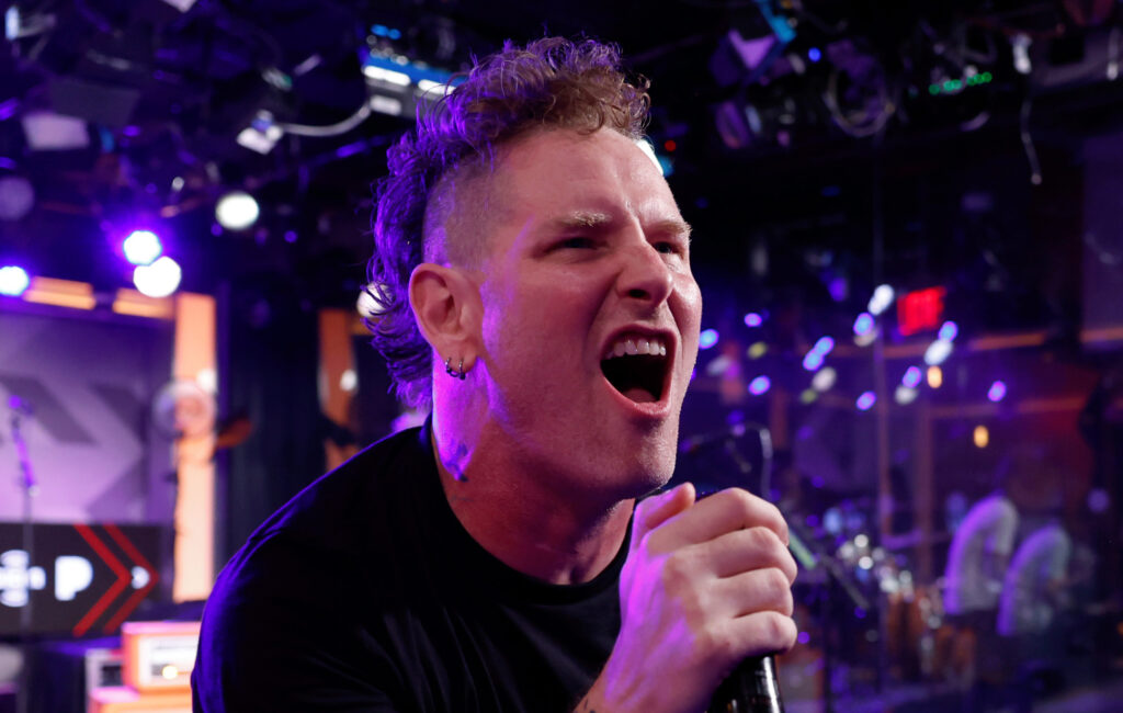 corey-taylor-cancels-north-american-tour