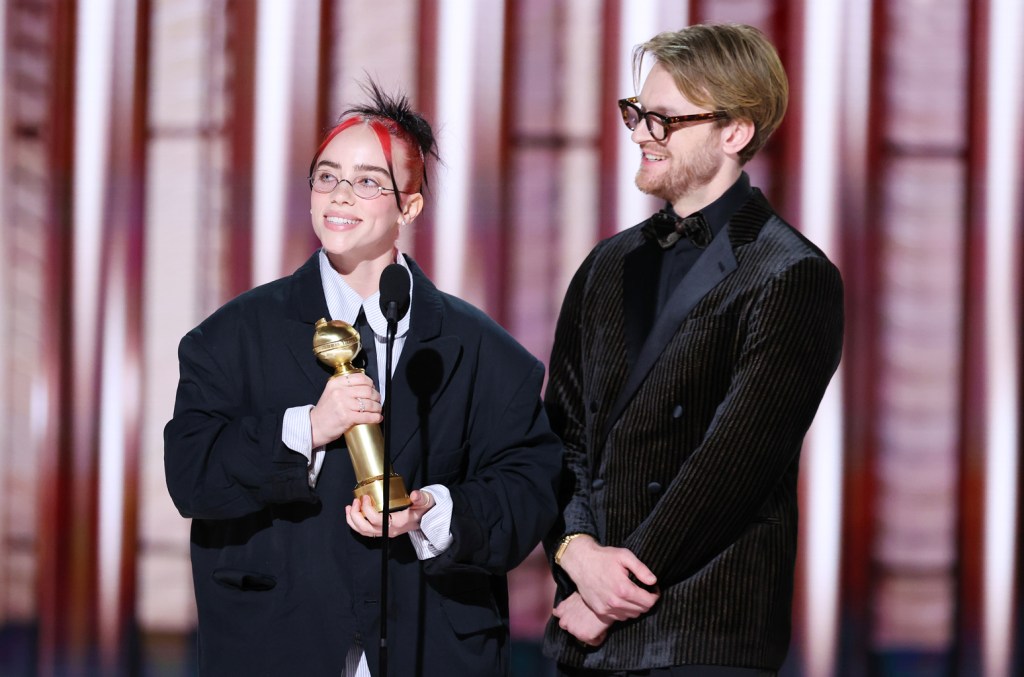 billie-eilish,-finneas-win-golden-globe-for-best-original-song:-‘writing-that-song-kind-of-saved me’