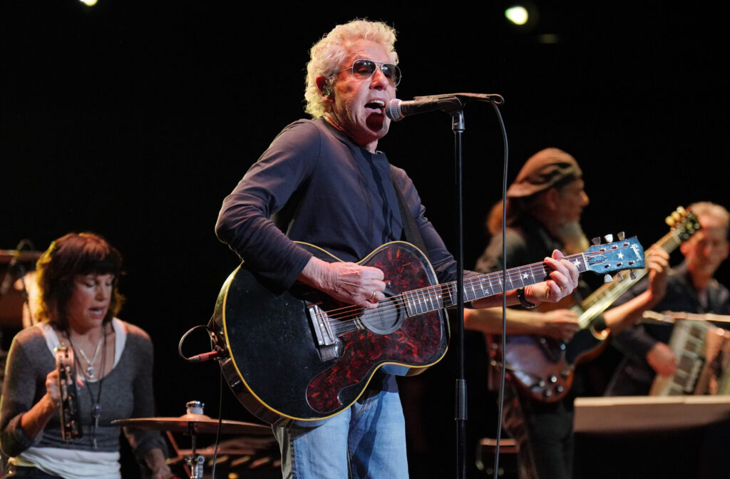 roger-daltrey-enlists-the-who,-eddie-vedder,-robert-plant-for-cancer-benefits