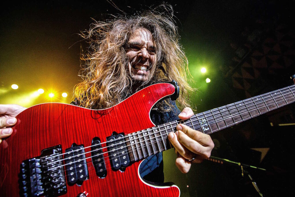 kiko-loureiro-opens-up-on-his-exit-from-megadeth-+-future-plans