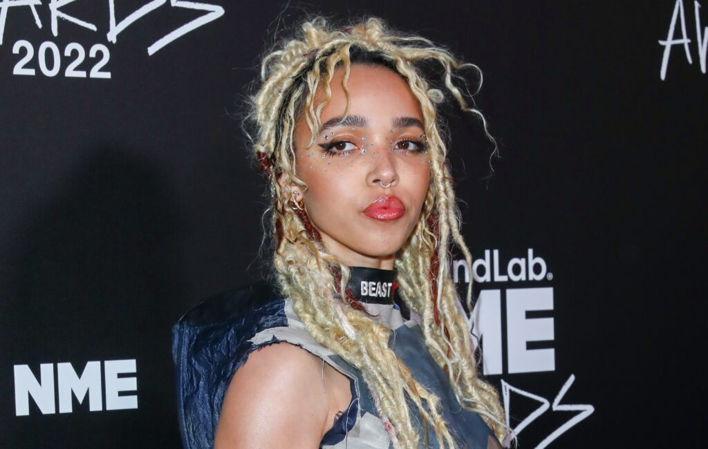 fka-twigs-responds-to-banned-calvin-klein-ad:-“i-will-not-have-my-narrative-changed”