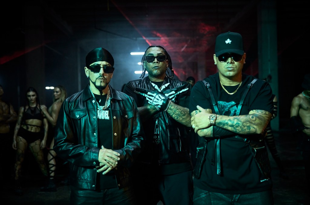 don-omar-and-wisin-&-yandel’s-‘sandunga’-reaches-top-10-on-latin-airplay chart