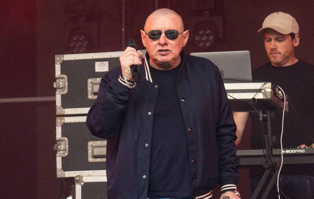 shaun-ryder-says-he’d-be-“dead”-if-he-hadn’t-“blown”-his-chance-at-hollywood-fame