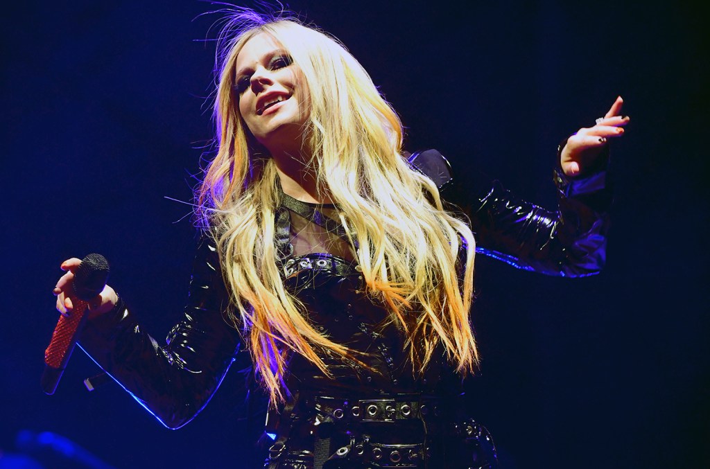 avril-lavigne-sets-2024-north-american-‘greatest-hits’-tour dates