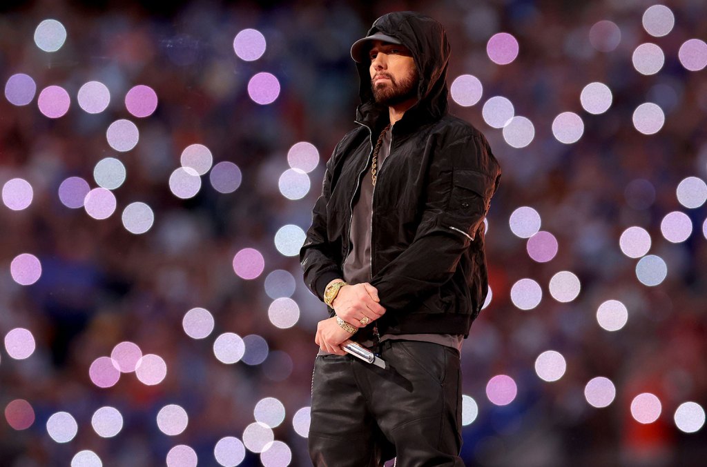 eminem-loses-it-when-camera-catches-him-cheering-on-beloved-detroit-lions-during-playoff win