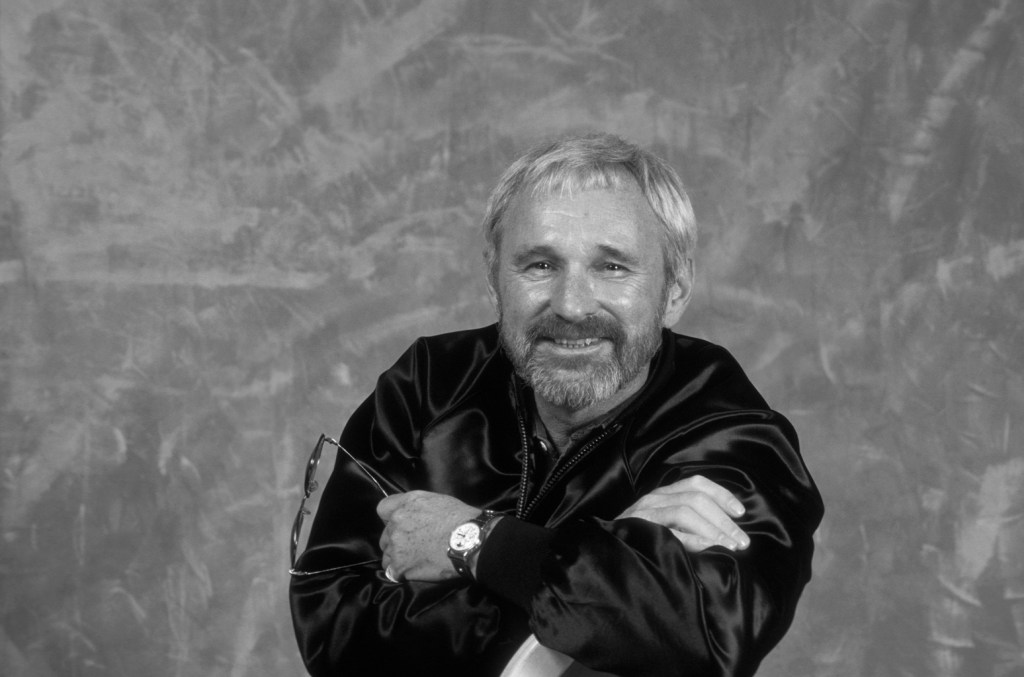 norman-jewison,-director-of-‘fiddler-on-the-roof’-and-‘moonstruck,’-dies-at 97