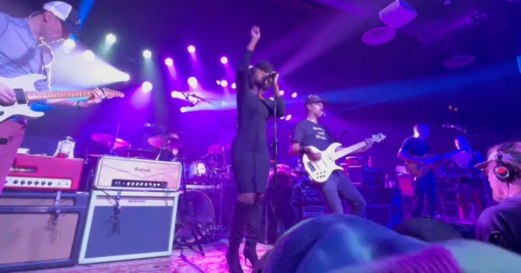 watch:-umphrey’s-mcgee-debut-tina-turner’s-“the-best”-to-celebrate-26-years-of-shows