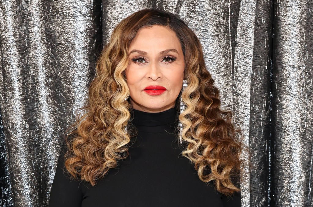 tina-knowles-clarifies-alleged-janet-jackson-shade:-‘i-would-never-criticize-another artist’