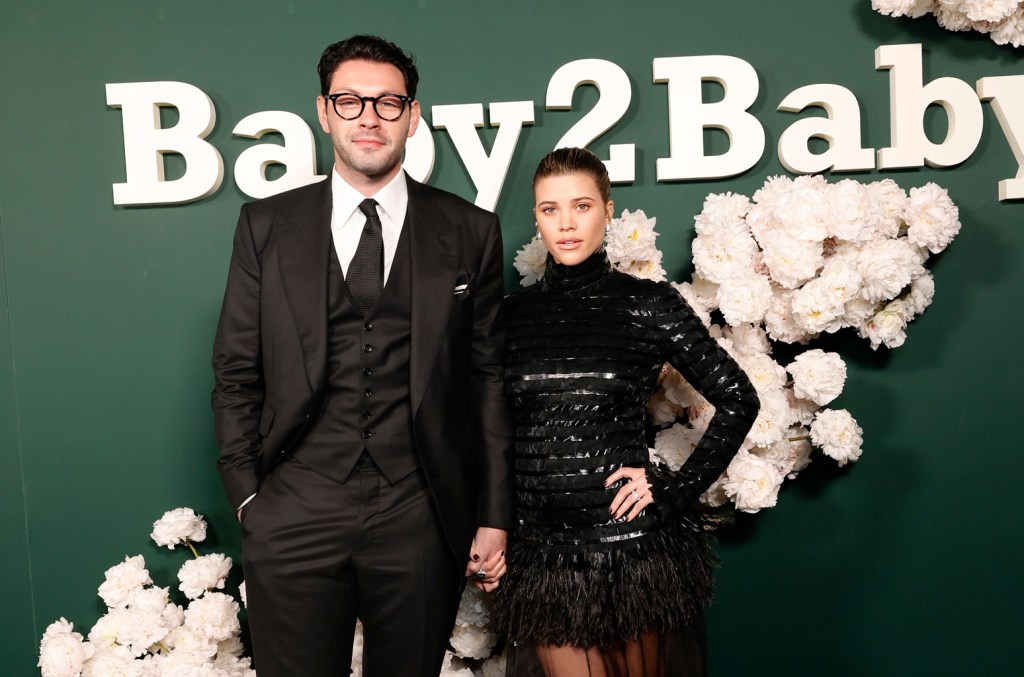 sofia-richie-&-music-exec-elliot-grainge-expecting-first baby