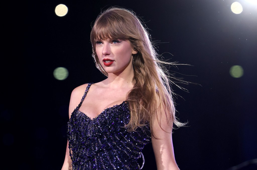 taylor-swift-tallies-record-extending-95th-week-at-no.-1-on-artist-100 chart