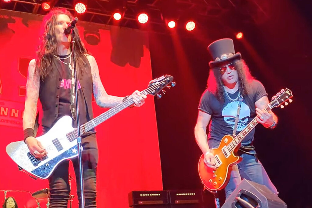 slash-performs-‘use-your-illusion’-deep-cut-for-the-first-time