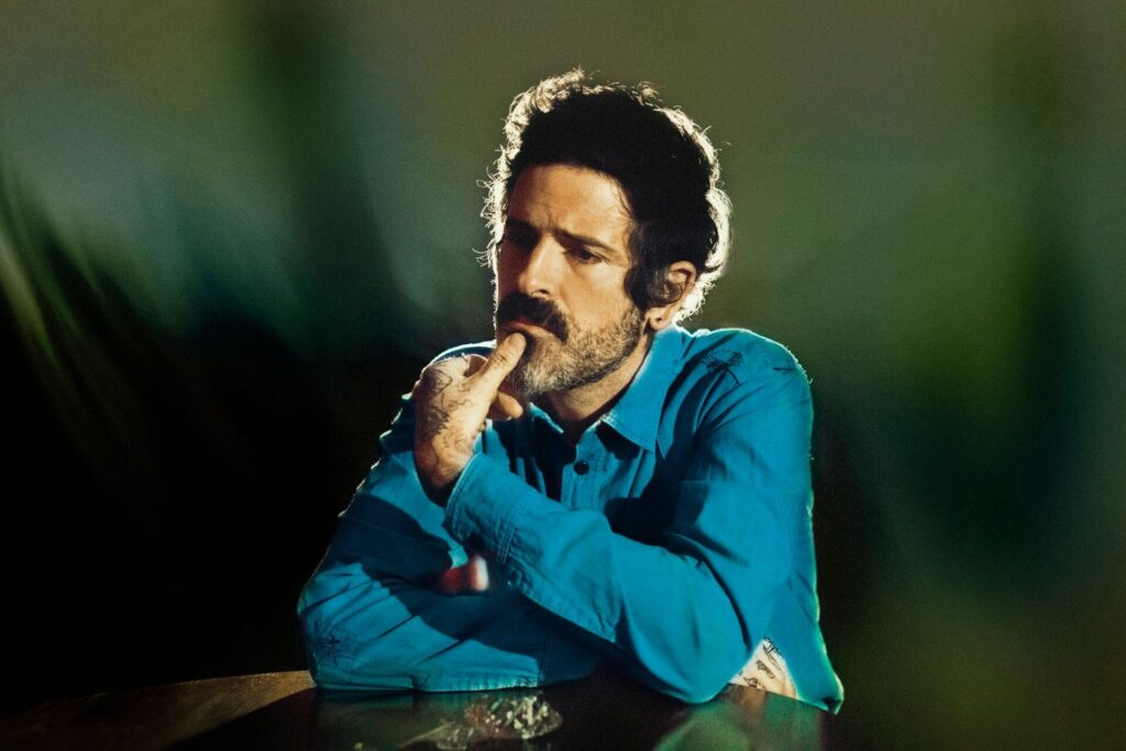 devendra-banhart:-everything-is-burning