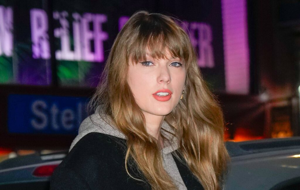 microsoft-ceo:-taylor-swift-ai-deepfakes-are-“alarming-and-terrible”