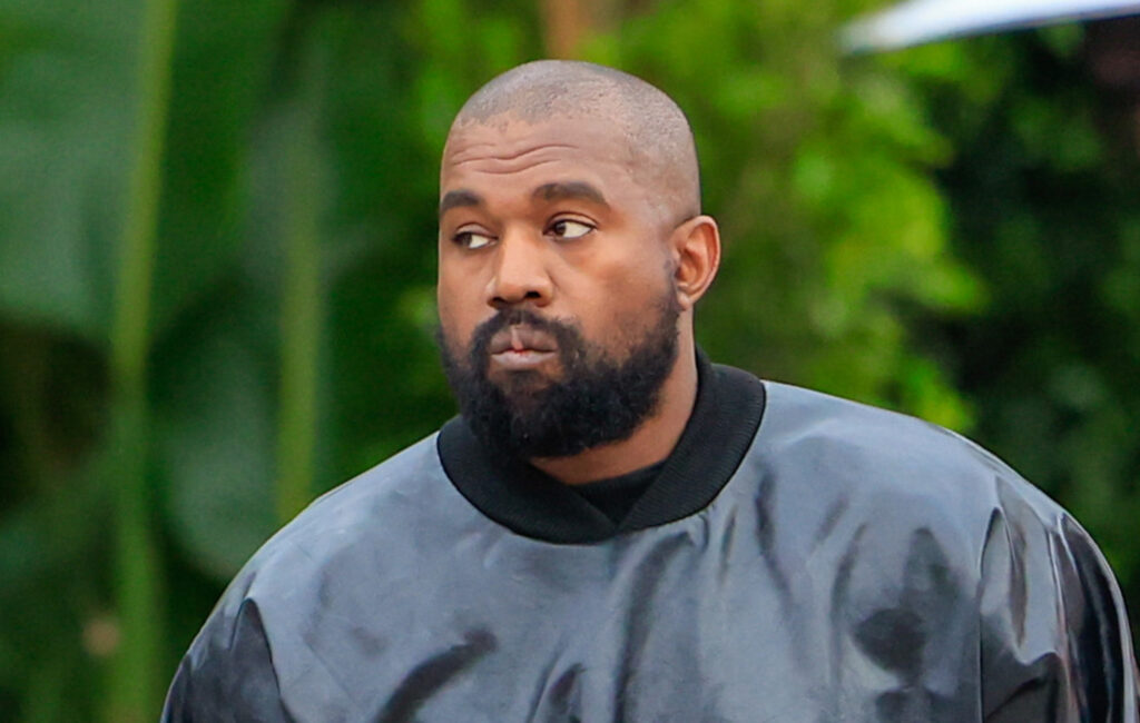 kanye-west-claps-back-at-fan-begging-for-the-“old-ye”-back