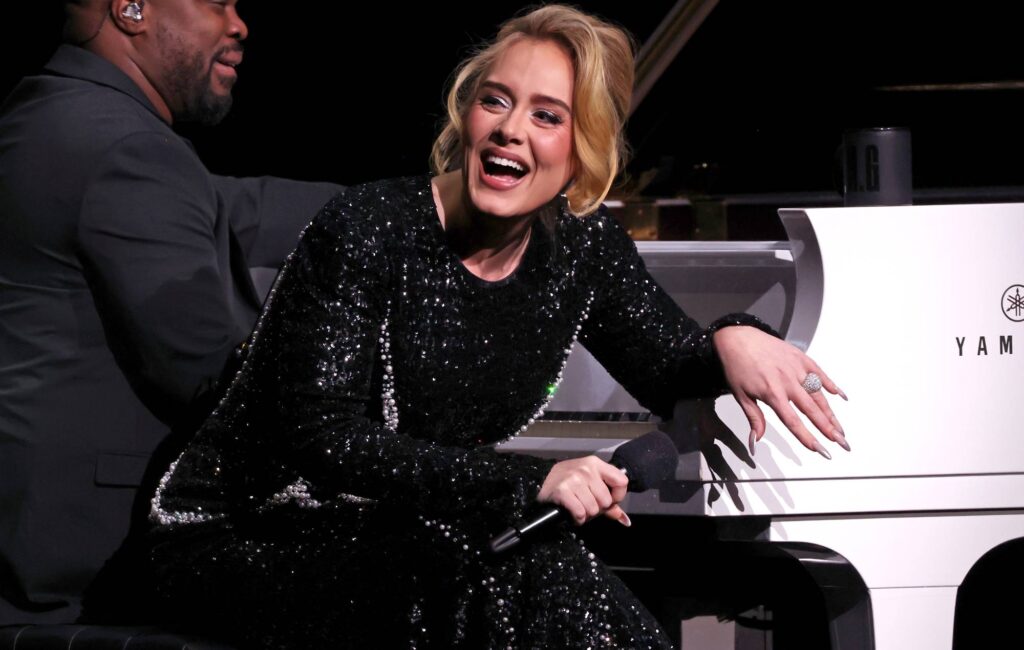 adele-says-she’ll-do-a-world-tour-for-her-next-album