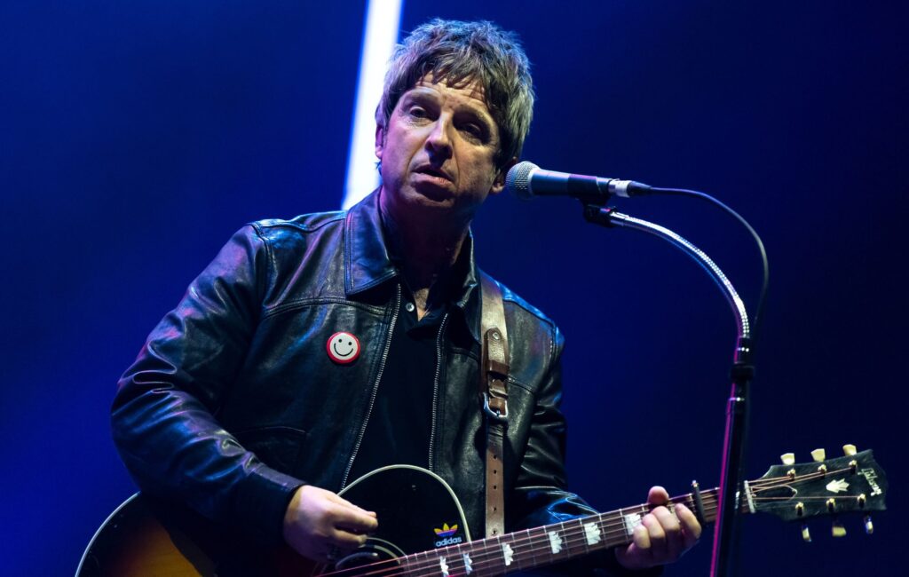 noel-gallagher-jokes-about-entering-politics-with-‘the-after-party’:-“i-could-deal-with-these-russians”