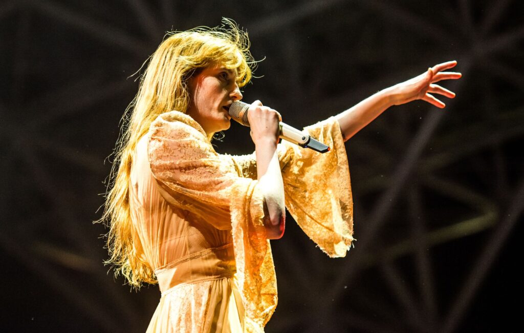 listen-to-florence-+-the-machine’s-cover-of-‘white-cliffs-of-dover’-from-jack-antonoff’s-‘the-new-look’-soundtrack