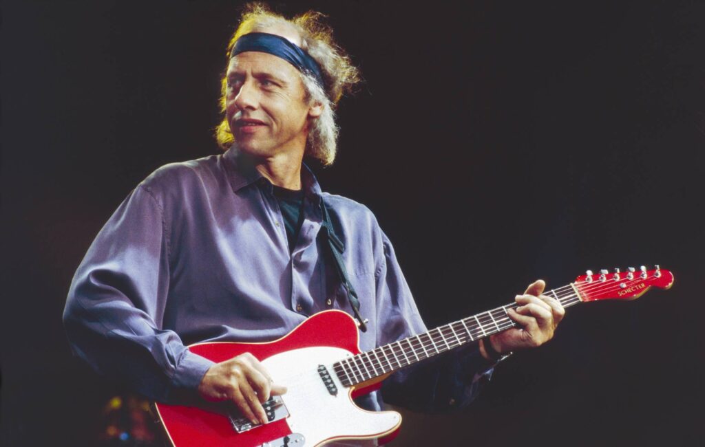 dire-straits-icon-mark-knopfler’s-guitars-sell-for-more-than-8million-at-auction