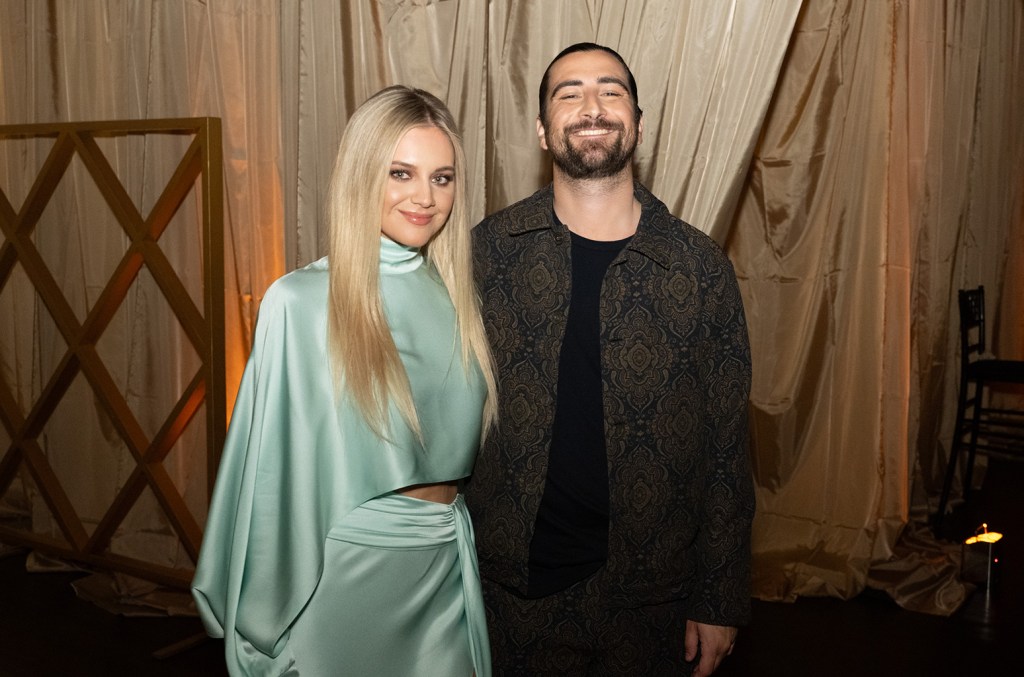 inside-the-billboard-+-nmpa-grammy-week-showcase:-noah-kahan,-kelsea-ballerini-& more