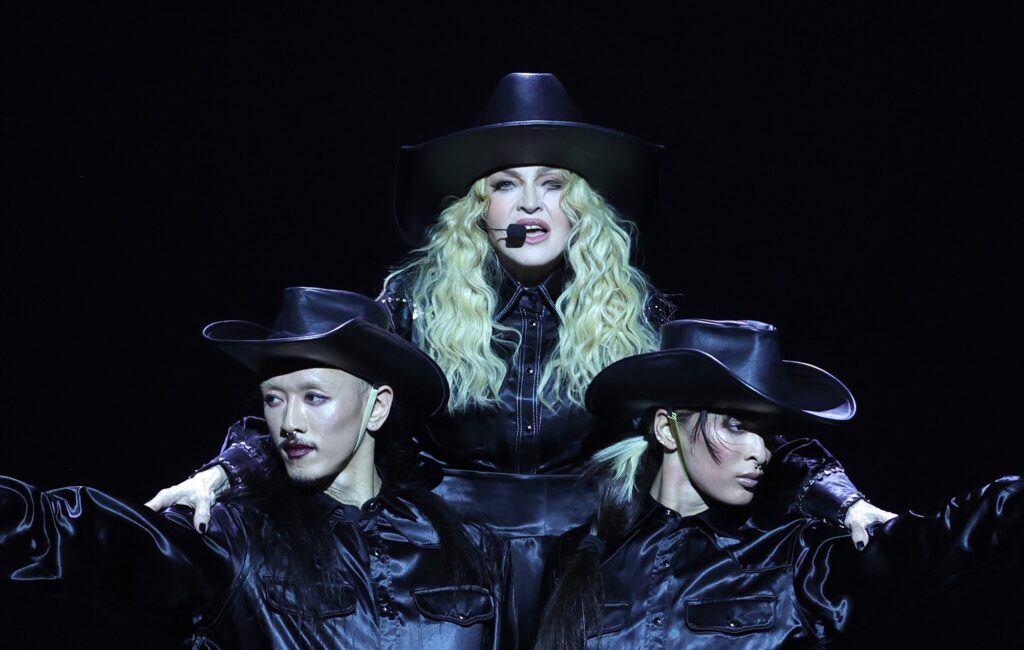 watch-madonna-perform-‘this-used-to-be-my-playground’-live-for-the-first-time