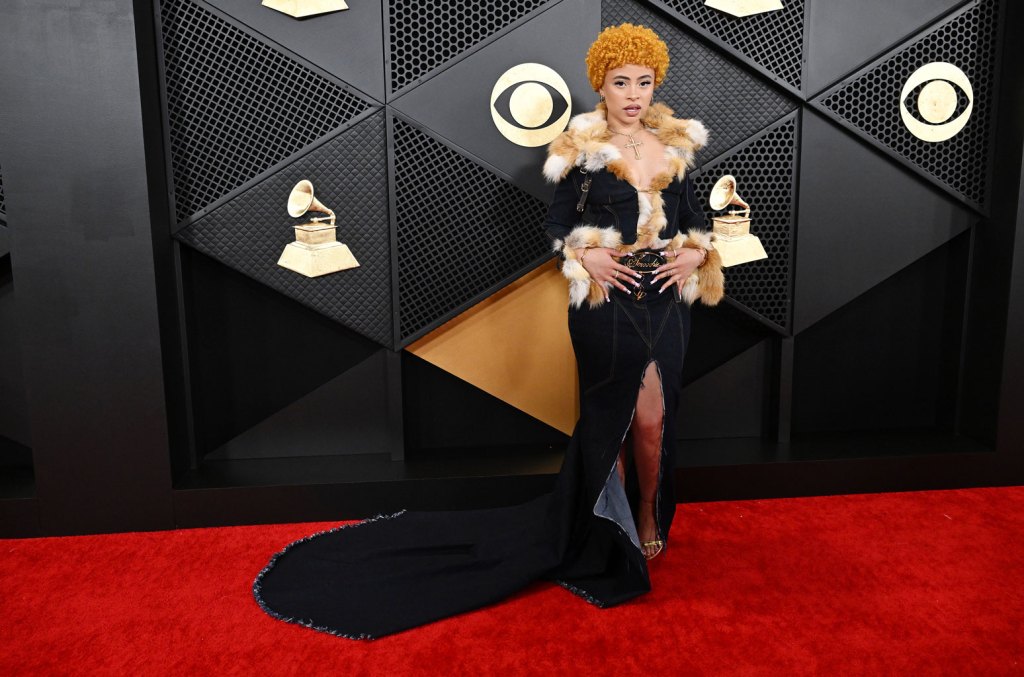 here’s-how-ice-spice-reacted-to-meeting-beyonce-at-the-2024-grammy awards