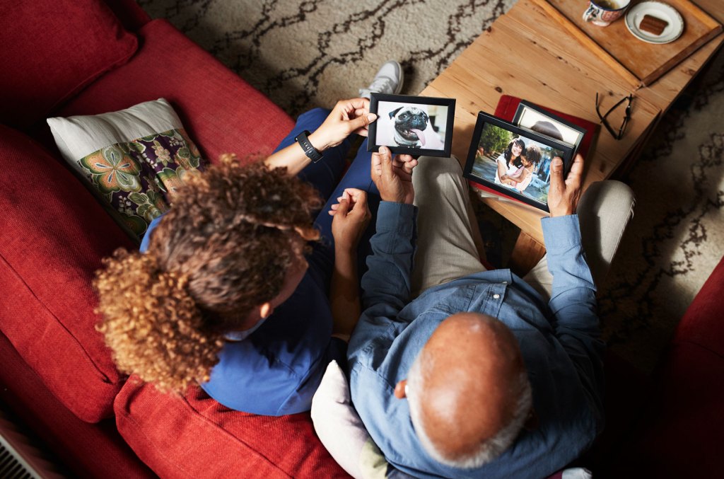 walmart’s-best-selling-digital-picture-frame-is-the-perfect-under-$50-valentine’s-day-gift-for-‘reliving memories’