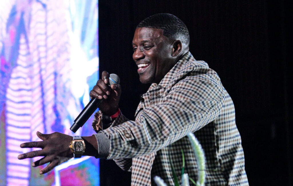 akon-announces-‘superfan’-2024-uk-and-european-tour