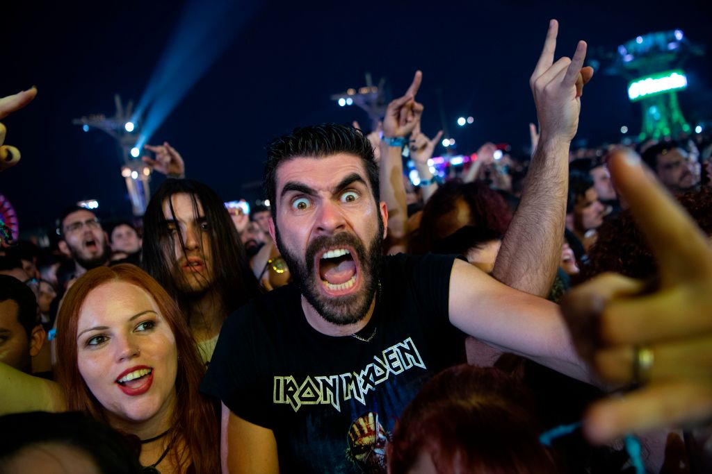 this-is-america:-young-people-against-heavy-metal-t-shirts