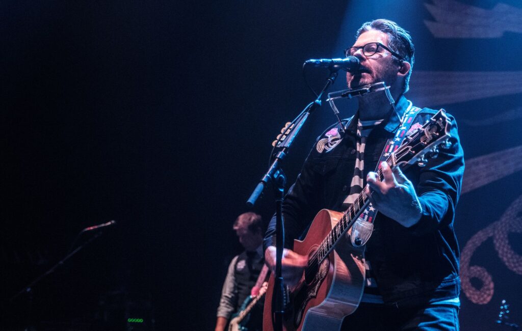 the-decemberists-share-first-new-song-in-six-years,-‘burial-ground’-featuring-the-shins’-james-mercer