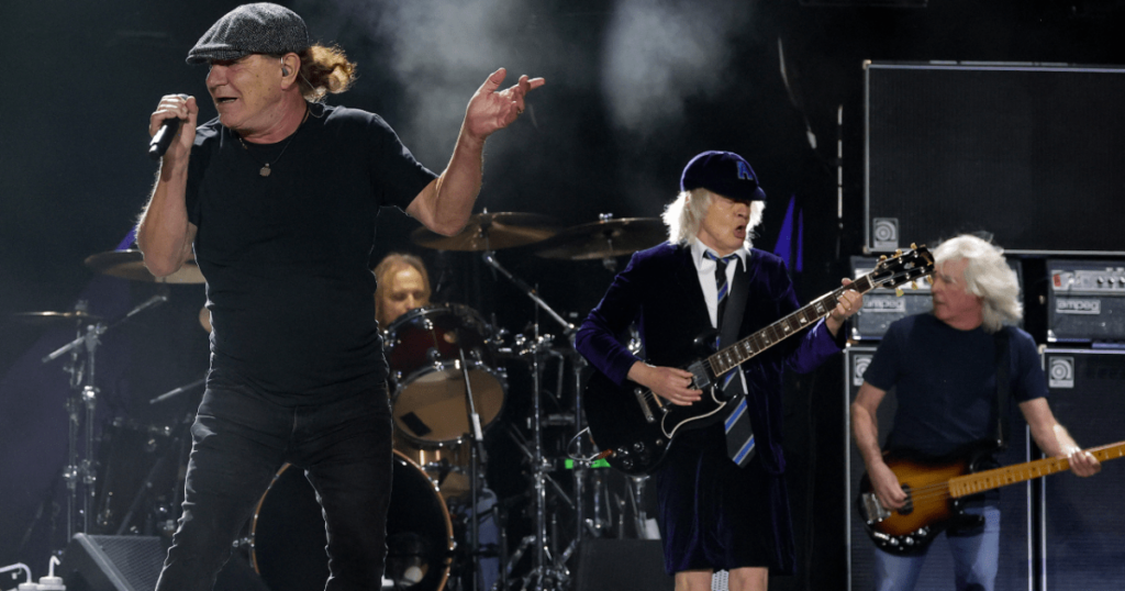 ac/dc-launch-countdown-clock,-tease-big-announcement-coming