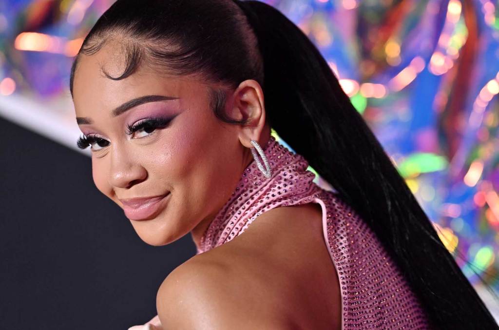 saweetie-downplays-nicki-minaj-&-megan-thee-stallion’s-feud:-‘when-there’s-beef,-it’s-a sport’