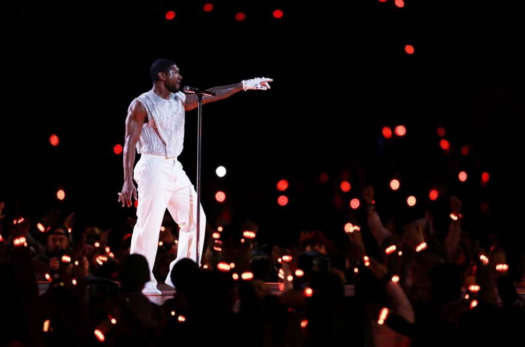 what-was-your-favorite-moment-from-usher’s-super-bowl-halftime-show-performance? vote!