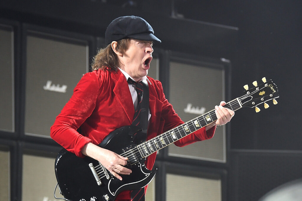 ac/dc-announce-2024-tour-dates-+-new-lineup