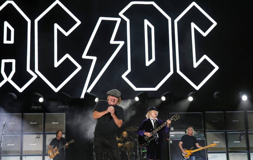 ac/dc-announce-new-bassist-and-drummer-for-2024-uk-and-european-stadium-tour