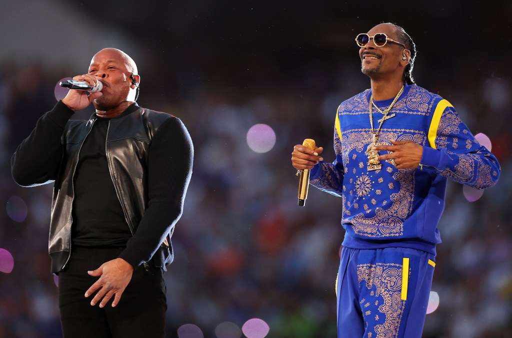 snoop-dogg-&-dr.-dre-reunite-to-launch-‘gin-&-juice’ cocktails