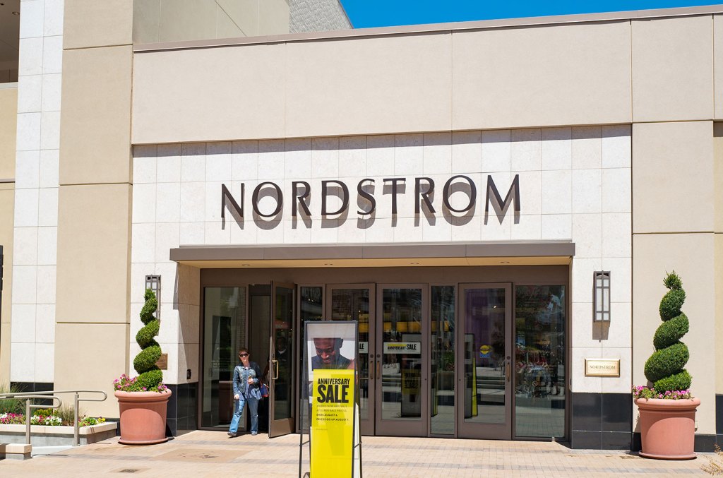 nordstrom-winter-sale:-here-are-the-top-10-fashion-deals-to-shop-ahead-of-presidents’-day