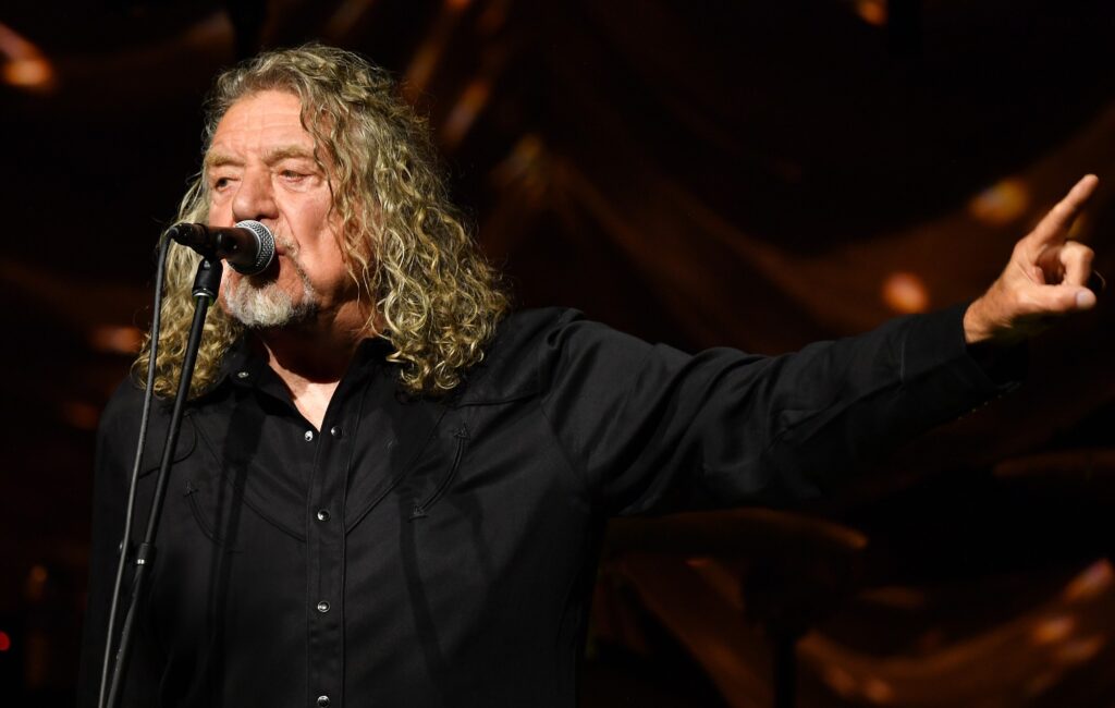 robert-plant-“can’t-find-words”-to-write-new-music