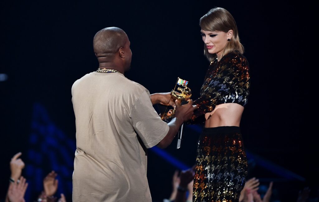 kanye-west-denies-super-bowl-rumours,-says-he’s-“been-far-more-helpful-to-taylor-swift’s-career-than-harmful”