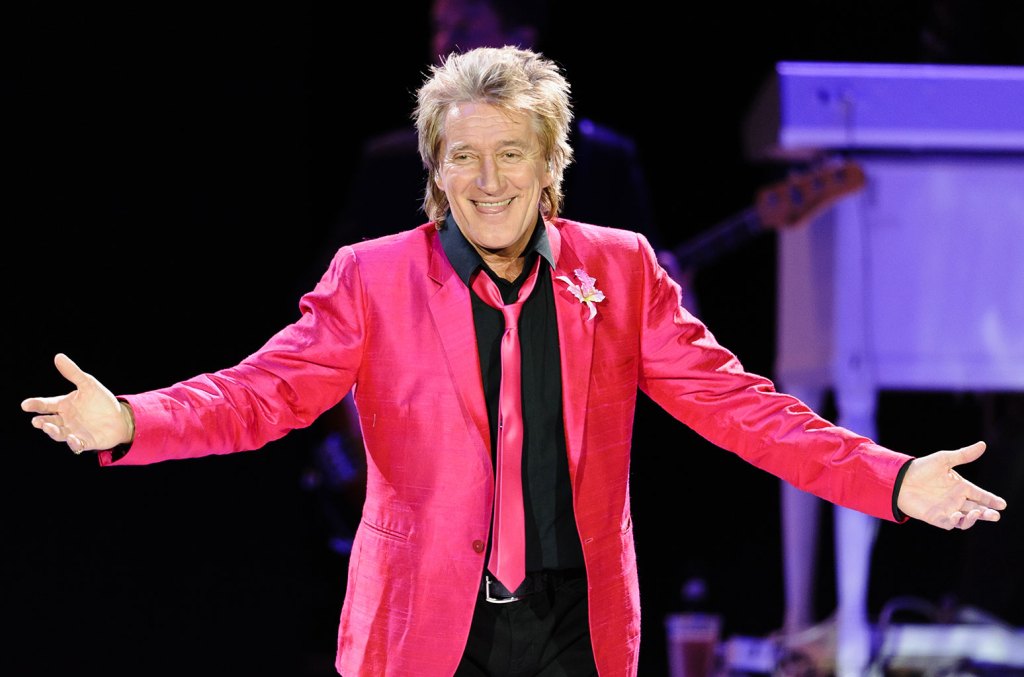 rod-stewart-sells-catalog-and-other-rights-to-irving-azoff’s-iconic-artists group