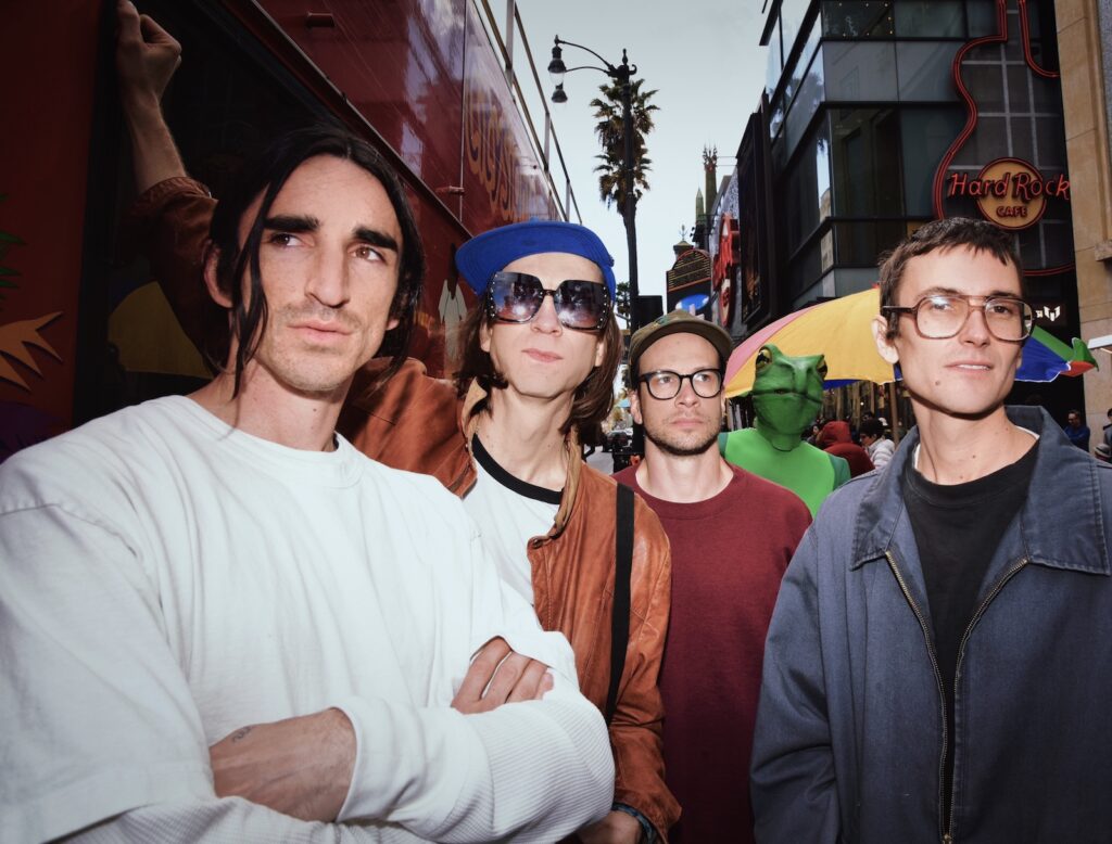 diiv-announce-new-album-frog-in-boiling-water